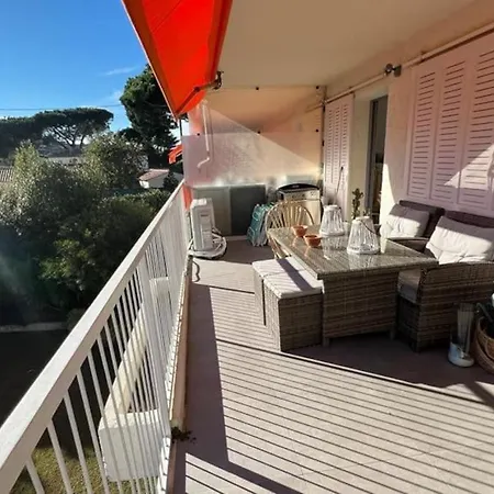 Apartamento Appt St Tropez ,magnifique T2, Piscine ,terrasse, Emplacement Ideal ,front De Mer,