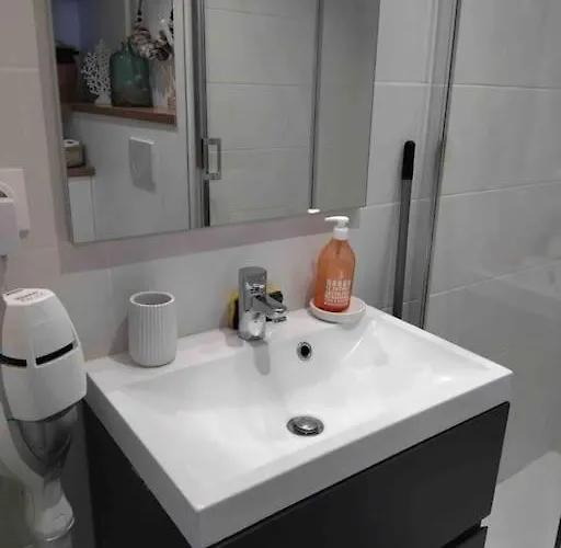 Appt St Tropez ,magnifique T2, Piscine ,terrasse, Emplacement Ideal ,front De Mer, Appartement